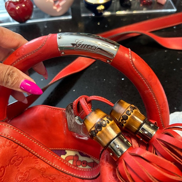 Gucci Red Tassel Shoulder Bag - Picture 5 of 10